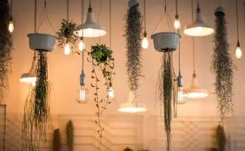 Comment accrocher une suspension luminaire ?